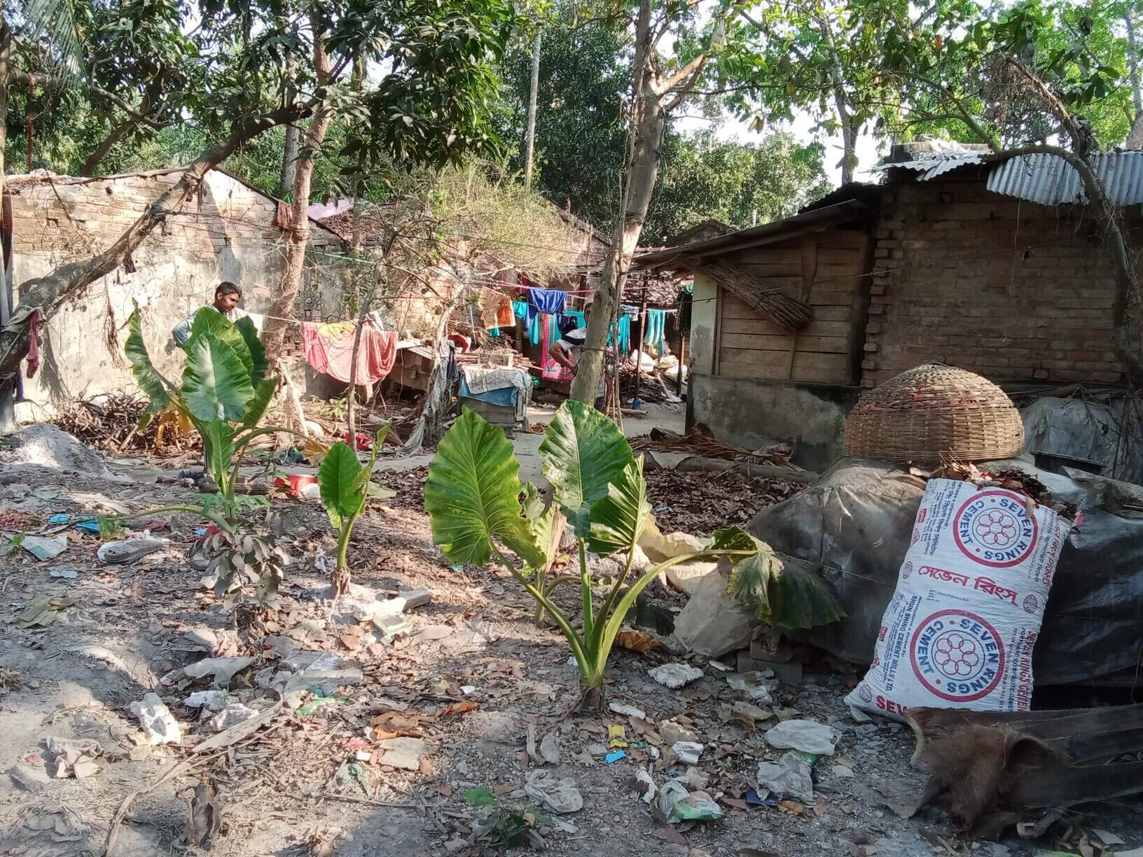 লষ্করপাড়া, কাটিয়া বাড়িসহ জমি বিক্রি হবে 